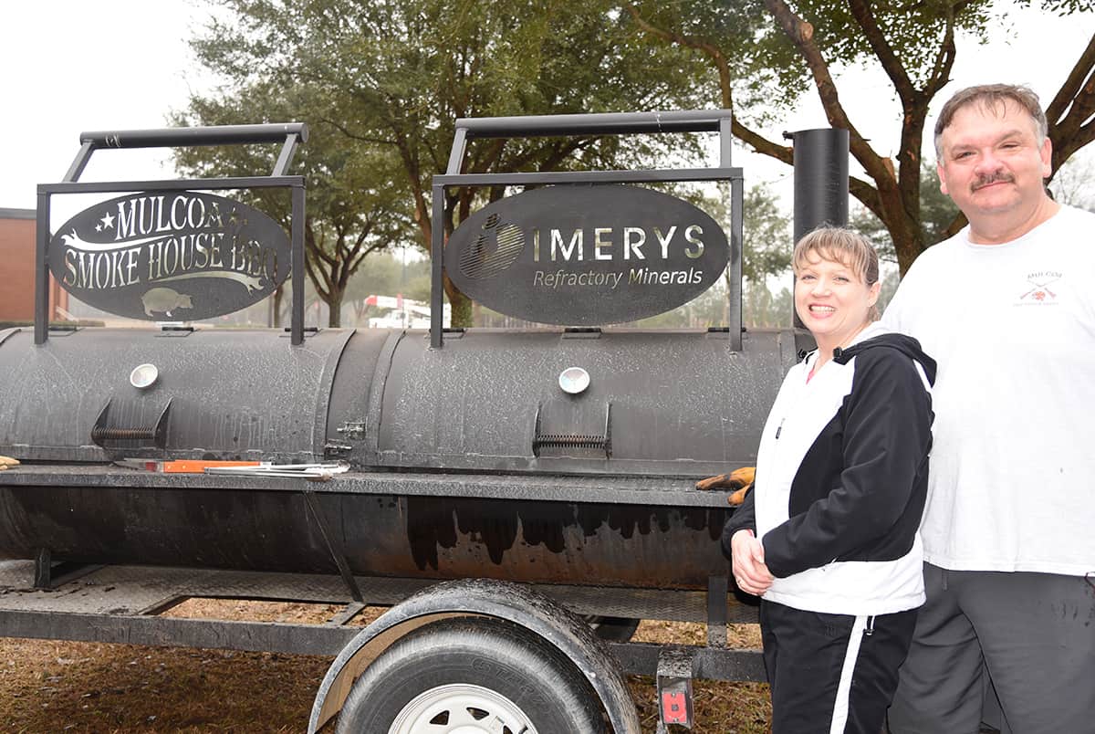 Dave Tucker of Imerys Refractory Minerals and his wife, Kathleen of Citizens Bank of Americus, grilled more than 200 hotdogs and hamburgers for attendees of South Georgia Technical College’s Alumni and Sophomore Day Tailgate event. Imerys, along with the Sumter County Chamber of Commerce, sponsored the event. 