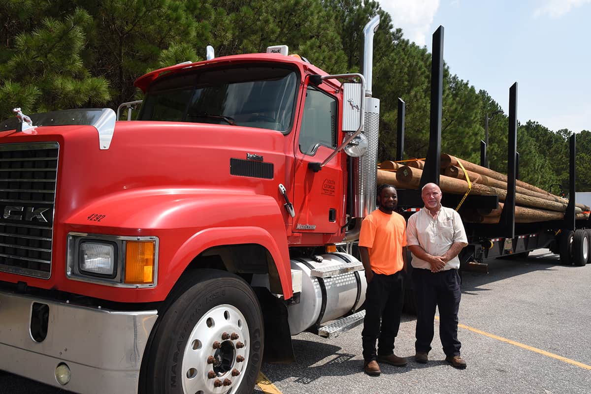 Sgtc Has First Graduate In Log Truck Driver Safety Training Program Sgtc 