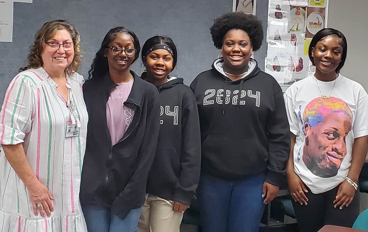 SGTC Nursing Assistance Instructor Janice Wiseman is shown above with her recent graduates: Octavia Cooke, Ne’skyria Geddis, Isis Griffin, and Keilana Hood.