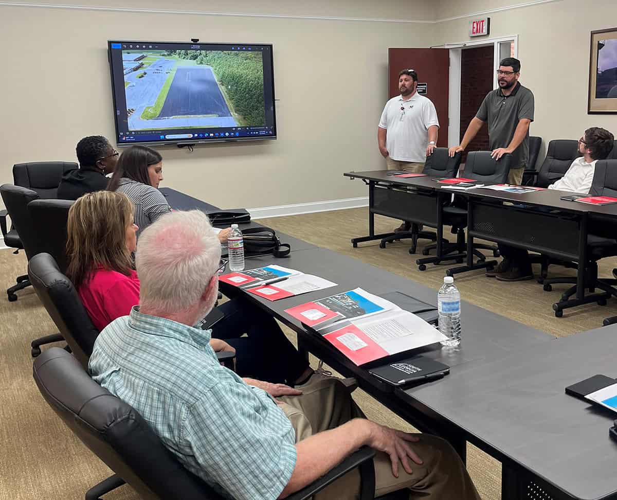 SGTC Admissions Coordinator Hunter Little and SGTC Crisp County Center’s CDL instructor Taylor Hughes are shown above speaking at the Crisp County Center HR Roundtable recently.