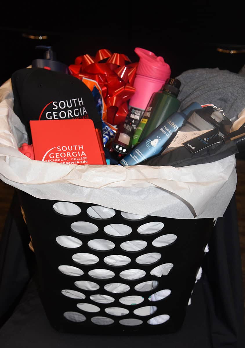 Students who complete the Fall QEP Course could win this large gift basket.