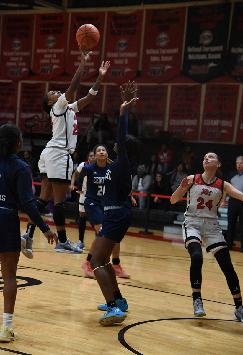 Jamiah Gregory (23) had 27 points for the Lady Jets against Central .