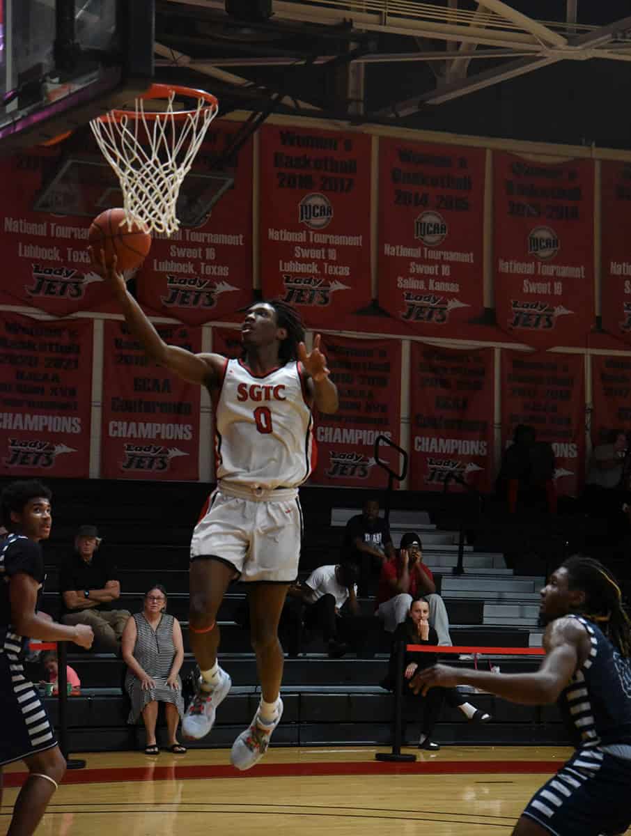 Jalexs Ewing, 0, was the leading scorer for the Jets in the overtime win against Central Georgia Tech.